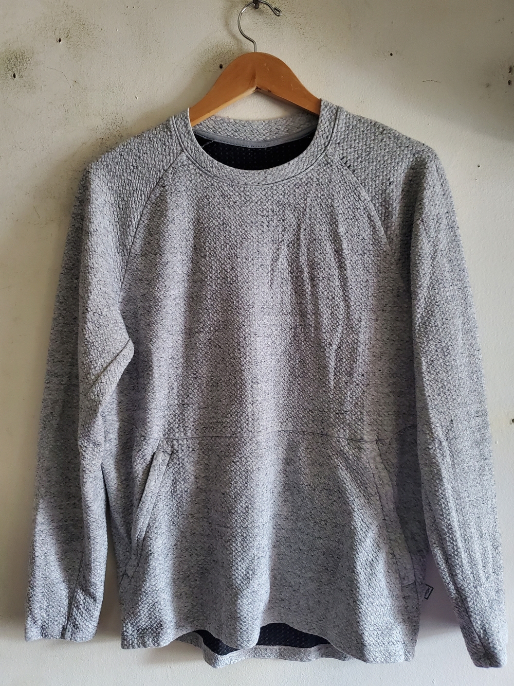 Lululemon Gray At Easy Men's Crew Enginerer Sweat Size Small.